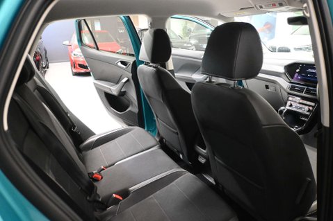 Volkswagen T-Cross 1.0 T-Cross SEL TSi 5dr 23