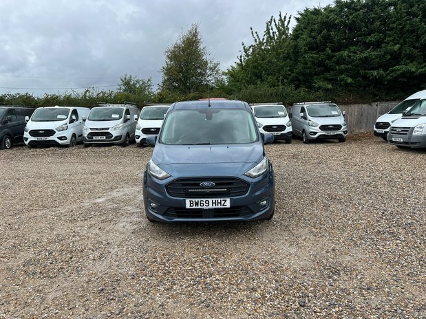 Ford Transit Connect SWB L1H1 Low Roof Limited 200 Alloys H/Seats Ply Sensors EURO 6 NO VAT 3