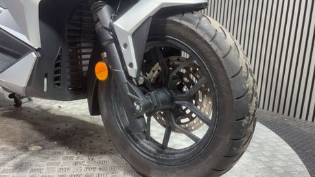 Lexmoto Nexus 2023 17K 1 ONWER LARGE SPORT MAXI SCOOTER 125CC 10