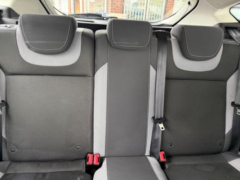 Ford Focus 1.6 TDCi Zetec Euro 5 (s/s) 5dr 14