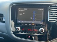 Mitsubishi Outlander PHEV DESIGN 12