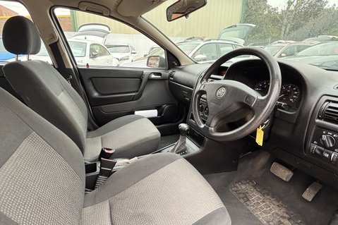 Vauxhall Astra ENVOY 1.6 AUTOMATIC LOOK! JUST 85000 MILES! ULEZ COMPLIANT! 6