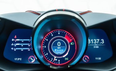 Aston Martin DBS Superleggera 20