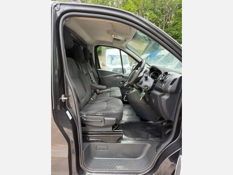Vauxhall Vivaro 1.6 CDTi 2900 BiTurbo ecoFLEX Sportive Panel Van 5dr Diesel Manual L2 H1 Eu 23