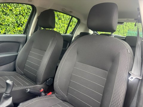 Dacia Sandero (Sold) 0.9 TCe Comfort Hatchback 5dr Petrol Manual Euro 6 8