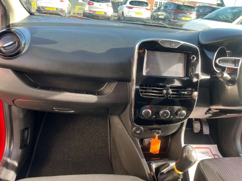 Renault Clio 1.1 Clio Dynamique MediaNav 5dr 40