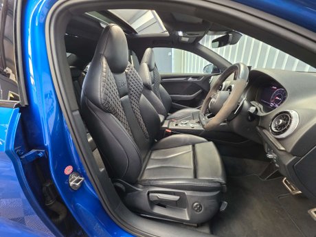 Audi RS3 2.5 TFSI Saloon 4dr Petrol S Tronic quattro Euro 6 (s/s) (400 ps) 7
