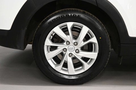 Hyundai TUCSON 1.6 Tucson SE Nav 48v MHEV CRDi 2WD Semi-Auto 5dr 38