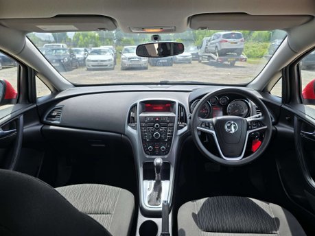 Vauxhall Astra 1.6 16v Design Hatchback 5dr Petrol Auto Euro 5 (115 ps) 6