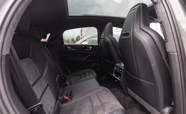 Porsche Cayenne GTS Coupé 15