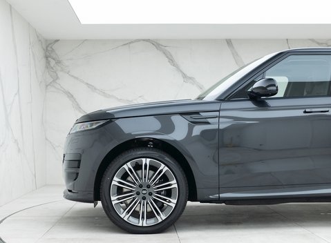 Land Rover Range Rover Sport P440e Dynamic SE 24