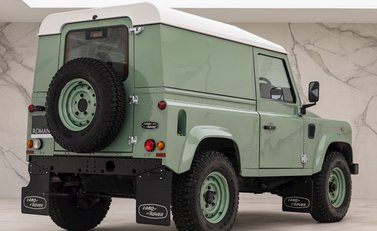 Land Rover Defender 90 Heritage Hard Top 7