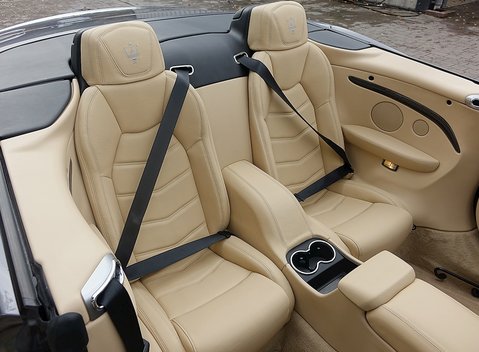 Maserati Grancabrio Sport 6