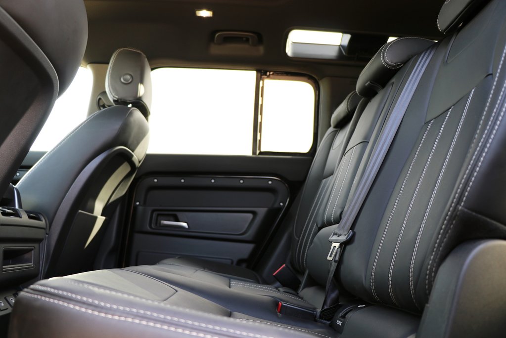 Defender 110 Commercial