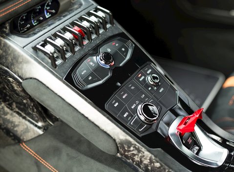 Lamborghini Huracan Performante 16