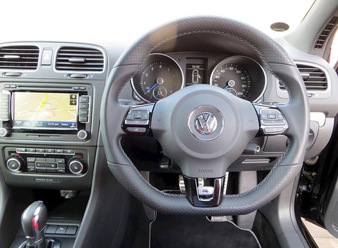 Volkswagen Golf R 15