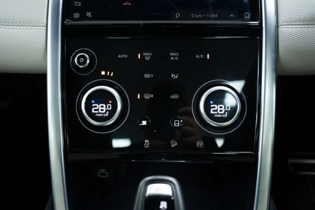 Land Rover Discovery Sport 1.5 Discovery Sport R-Dynamic SE P300e Auto 4WD 5dr 19