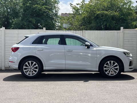 Audi Q3 1.5 TFSI CoD 35 Sport SUV 5dr Petrol Manual Euro 6 (s/s) (150 ps) 6