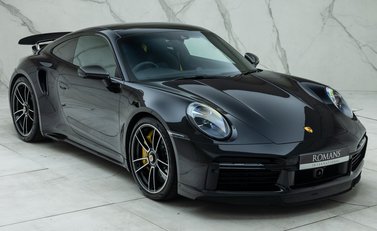 Porsche 911 Turbo S (992) 11