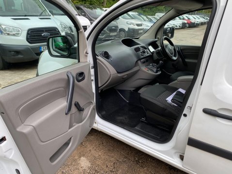 Renault Kangoo 1.5 ML19 TD dCi FWD L2 H1 3dr 34