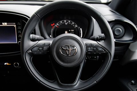 Toyota Aygo X VVT-I EDGE 20