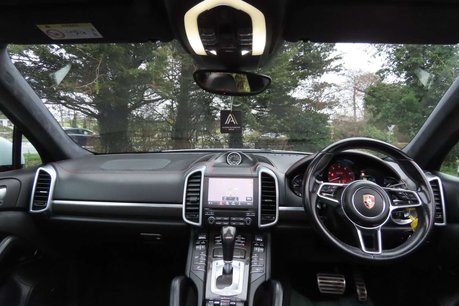 Porsche Cayenne 3.6T V6 GTS TiptronicS 4WD Euro 6 (s/s) 5dr 8