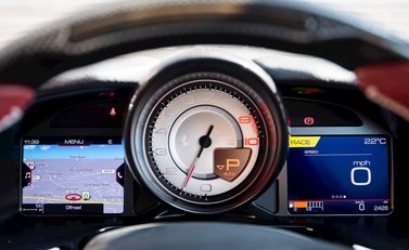 Ferrari 812 Superfast 18