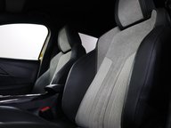 Peugeot e-208 GT PREMIUM 36