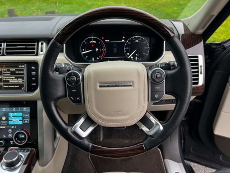 Land Rover Range Rover 3.0 Range Rover Vogue TDV6 Auto 4WD 5dr 28