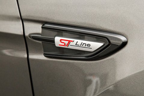 Ford Kuga ST-LINE EDITION TDCI 12