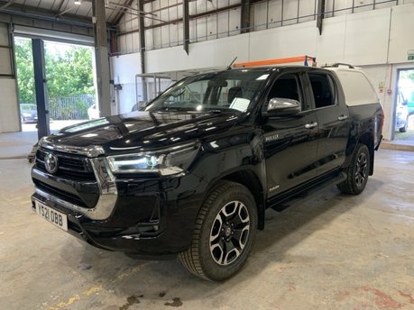 Toyota Hilux INVINCIBLE 4WD D-4D DCB