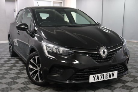 Renault Clio ICONIC TCE