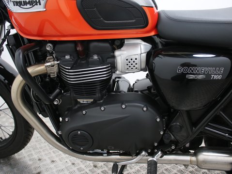 Triumph Bonneville T100 BONNEVILLE T100 30