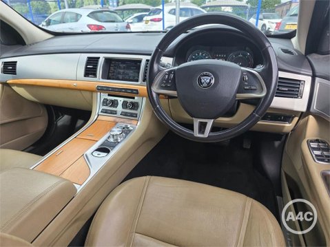 Jaguar XF 2.2d SE Business Auto Euro 5 (s/s) 4dr 4