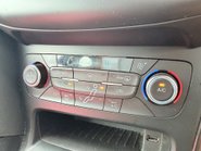 Ford Focus 1.0 TITANIUM 16