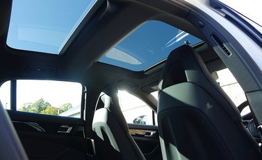 Porsche Panamera 4S 10