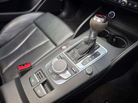Audi RS3 2.5 TFSI Saloon 4dr Petrol S Tronic quattro Euro 6 (s/s) (400 ps) 10