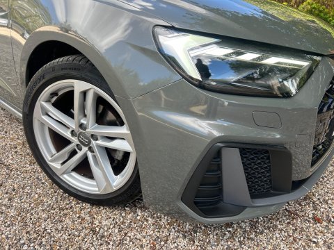 Audi A1 1.5 TFSI 35 S line Sportback Euro 6 (s/s) 5dr 38