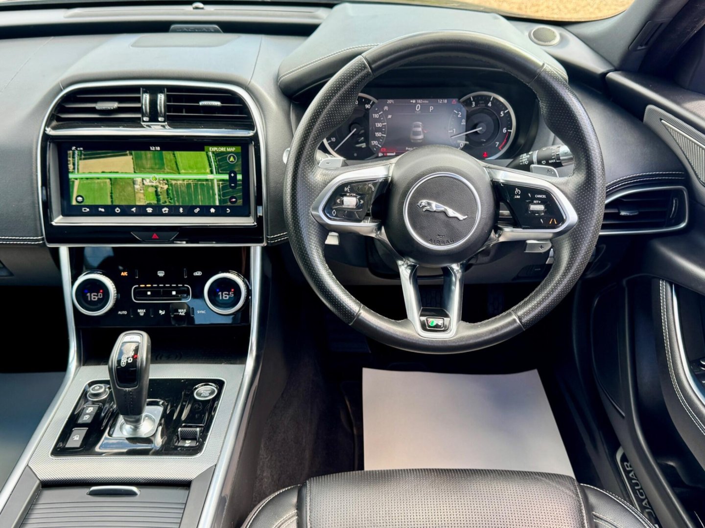 2019 Jaguar XE — image 2