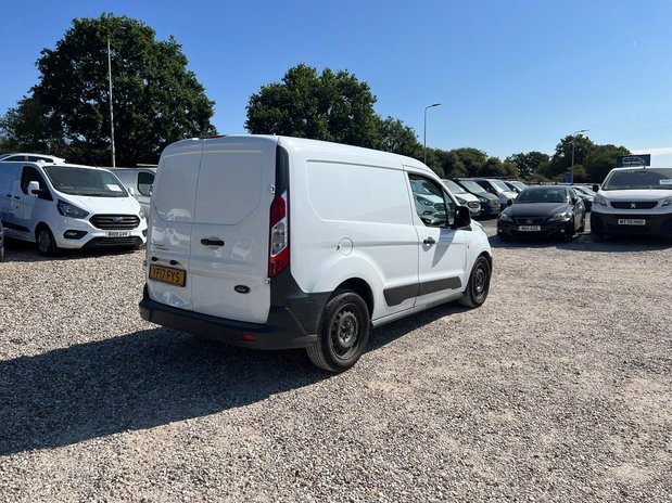 Ford Transit Connect SWB L1H1 Low Roof Ply Lining EURO 6 NO VAT 6