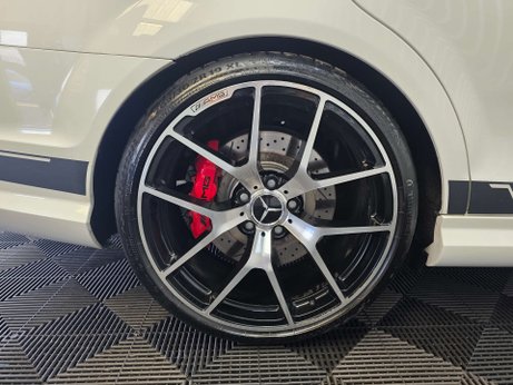 Mercedes-Benz C Class 6.3 C63 V8 AMG Edition 507 Saloon 4dr Petrol SpdS MCT Euro 5 (507 ps) 25