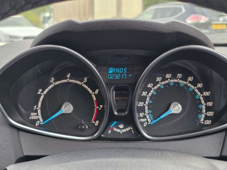 Ford Fiesta 1.0T EcoBoost Zetec Powershift Euro 6 5dr 31
