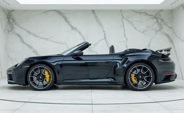 Porsche 911 Turbo S Cabriolet (992) 3