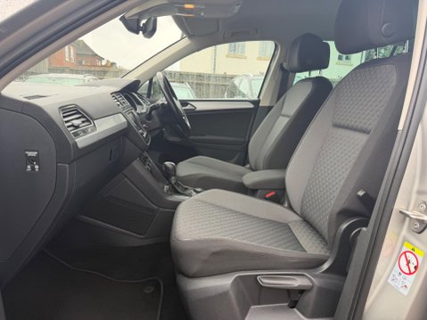 Volkswagen Tiguan 2.0 TDI SE Navigation DSG 4Motion Euro 6 (s/s) 5dr 56