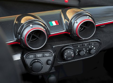 Ferrari LaFerrari Aperta 22