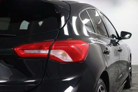 Ford Focus ST-LINE X 22