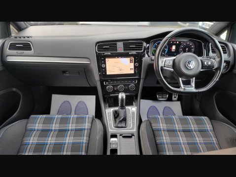 Volkswagen Golf GTE ADVANCE DSG 12