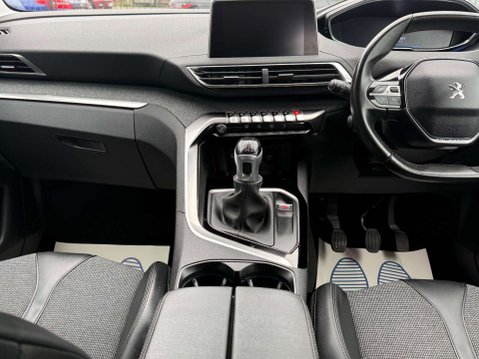 Peugeot 3008 1.2 PureTech Allure SUV 5dr Petrol Manual Euro 6 (s/s) (130 ps) 64