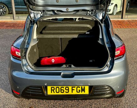 Renault Clio 0.9 Clio Iconic TCe 5dr 56