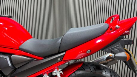 Suzuki Bandit GSF 650 2005 ONLY 15K MOT VERY CLEAN A2 RESTRICTABLE 650CC 19